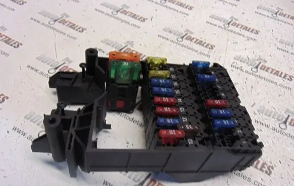 Mercedes-Benz E W210 Fuse module A2105453440