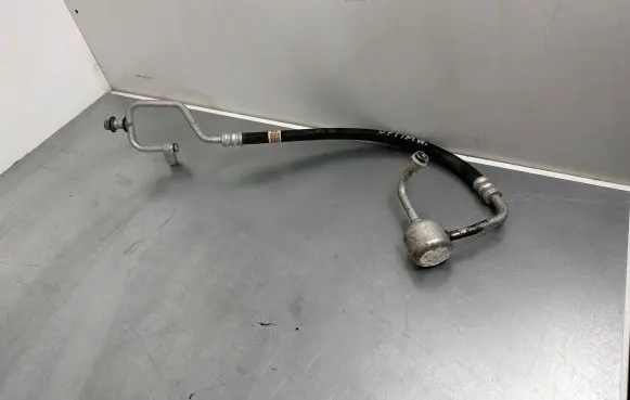 KIA Optima Air conditioning (A/C) pipe/hose 97762D4430 011H2262