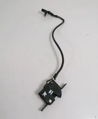 Audi A8 S8 D3 4E Engine bonnet/hood lock/catch 4E0823509C