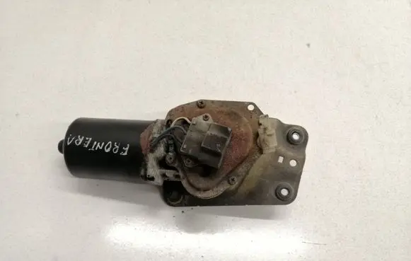 Opel Frontera B Front door window regulator motor