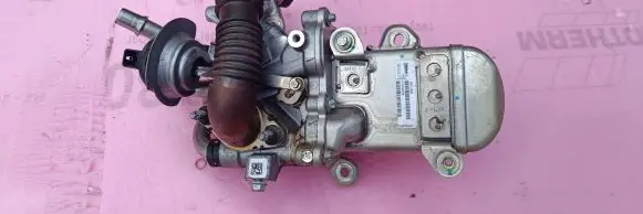 Renault Master III EGR valve cooler 147353457R MM11889