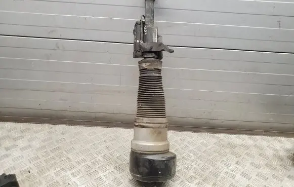 Mercedes-Benz S W221 Front air suspension shock absorber 