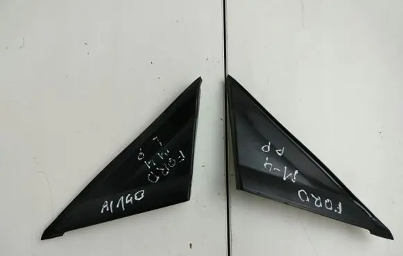 Ford Mondeo MK IV Front arch trim MONE14