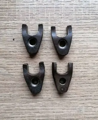 KIA Sorento Fuel Injector clamp holder
