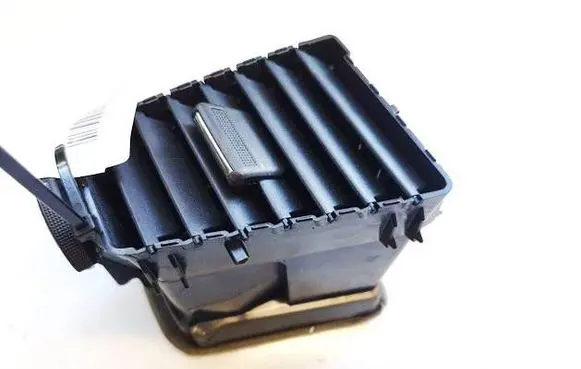 Seat Leon (5F) Dash center air vent grill 5F2819110