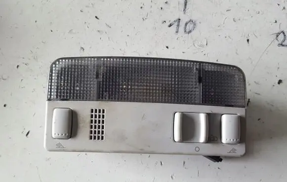 Skoda Octavia Mk2 (1Z) Front seat light