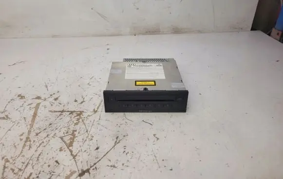 Audi A6 S6 C6 4F CD/DVD changer 4F0035110