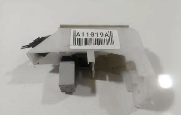 Toyota Avensis T270 Fuse box set 