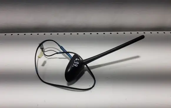 Toyota Avensis T270 Radio antenna 