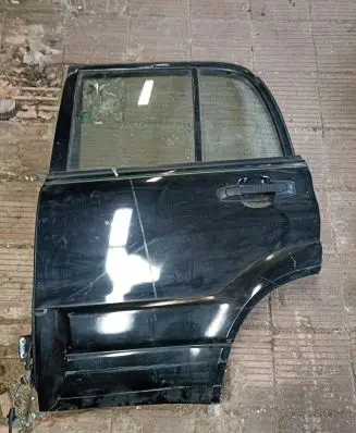 Suzuki Grand Vitara I Rear door