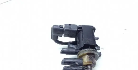 Volkswagen Caddy Turbo solenoid valve 1K0906627B