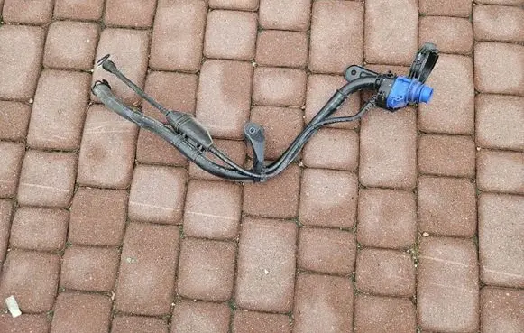 Opel Crossland X Fuel tank filler neck pipe 11TYS