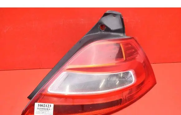 Renault Megane II Rear/tail lights 8200413216