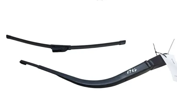 Mazda 6 Front wiper blade arm 