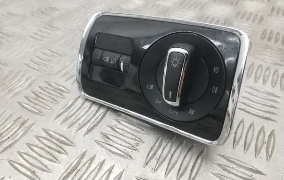 Skoda Superb B6 (3T) Light switch 3T0941431B