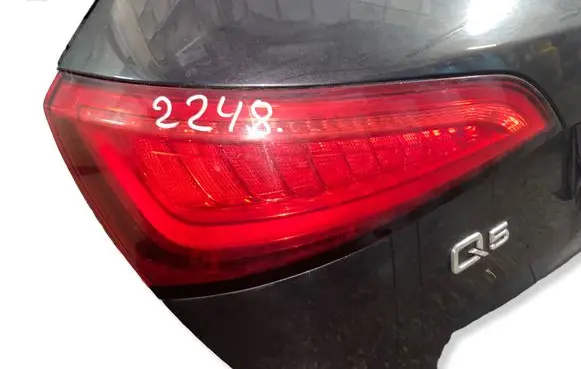 Audi Q5 SQ5 Tailgate rear/tail lights 