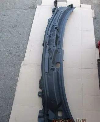 Mazda 2 Wiper trim DA6C507R1