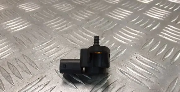 Mercedes-Benz ML W164 Air pressure sensor A0061539728 0261230190