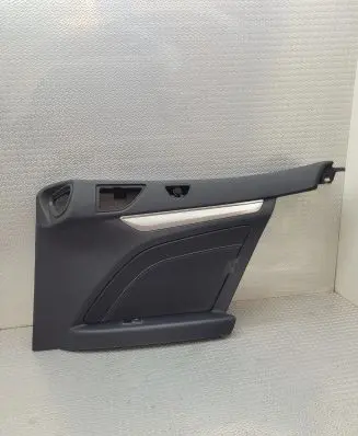 Rear door card panel trim
