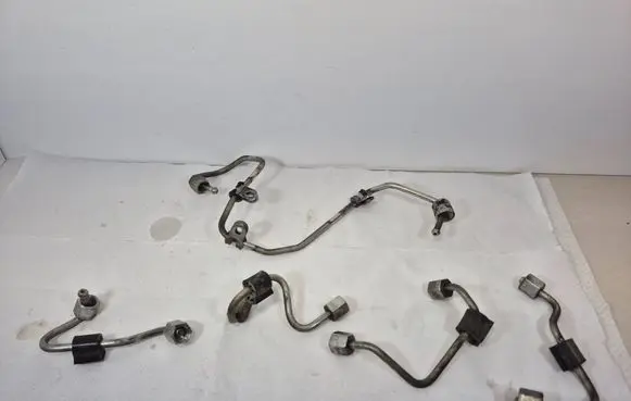 Volkswagen Transporter - Caravelle T5 Fuel line/pipe/hose