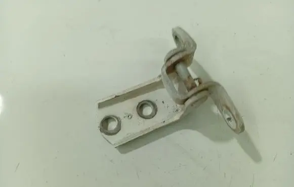 Toyota Corolla Verso AR10 Rear door lower hinge 
