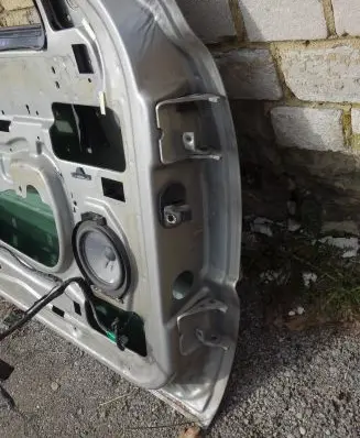 Chevrolet Tahoe Front door