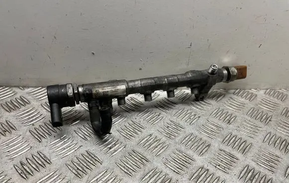 Skoda Superb B6 (3T) Fuel main line pipe 03L130089P 057130764H 03L906051