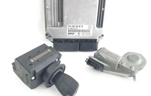 Mercedes-Benz E W211 Engine ECU kit and lock set A6481500579 0281011717 A2115453108