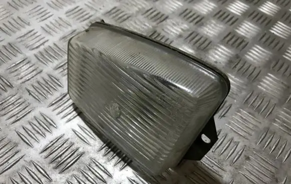 Volkswagen PASSAT B2 Front indicator light 301125516 301-125516