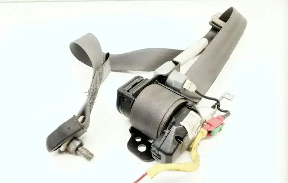 Mitsubishi Space Star Front seatbelt 570493010 570521899P
