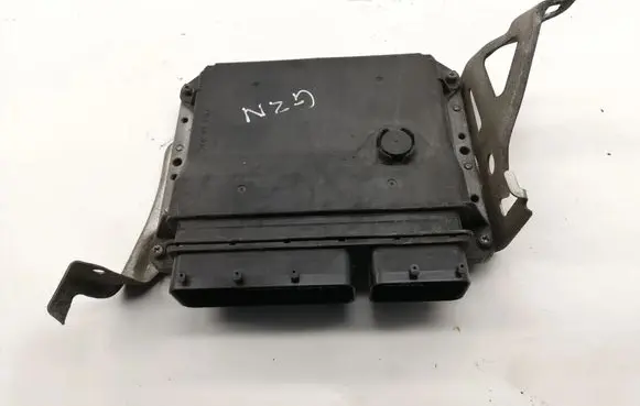 Toyota Verso-S Engine control unit/module 896610F150