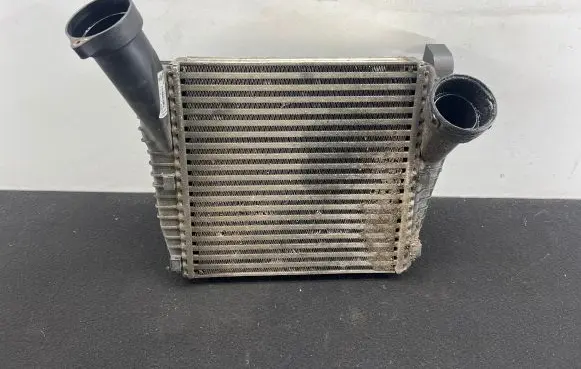 Audi Q7 4L Intercooler radiator 7L6145803C