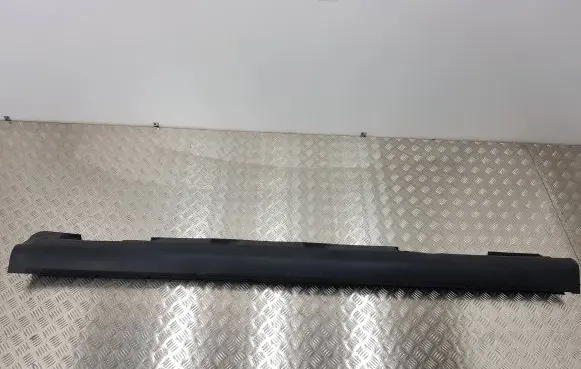 Toyota Avensis T250 Sill 7585105010 588510F020