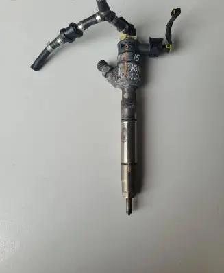 KIA Sportage Fuel injector 338002A610