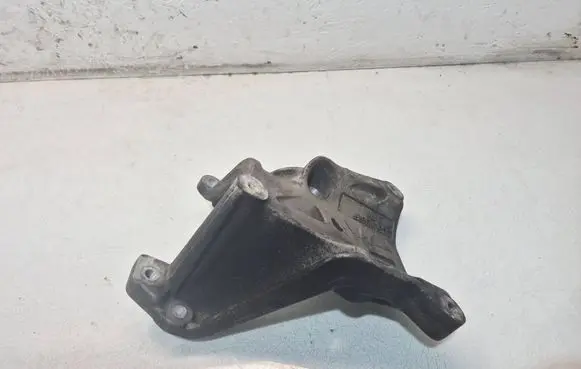 Land Rover Discovery Sport Engine mounting bracket 20513136F