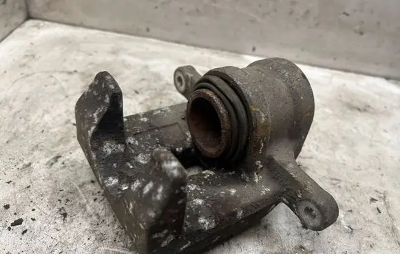 Rear brake caliper