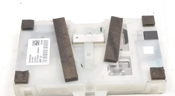 BMW 4 G22 G23 G24 G26 Other relay 5B824D2