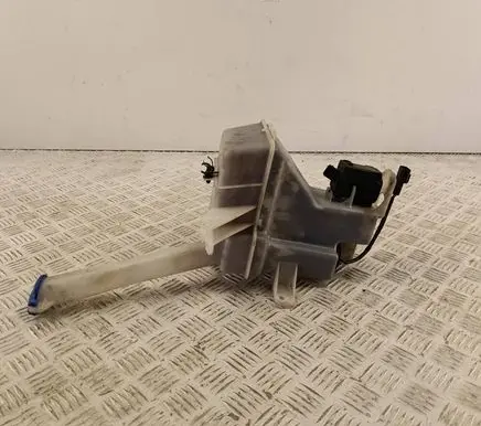 Hyundai i40 Windshield washer fluid reservoir/tank 986103Z300