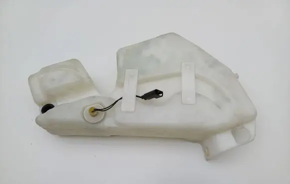 Ford Fiesta Windshield washer fluid reservoir/tank 96FG17610