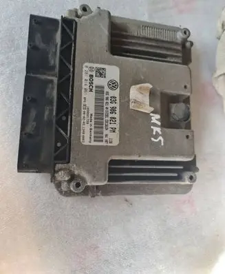 Volkswagen Golf V Engine control unit/module 03G906021AN 03G906021PM 0281014061