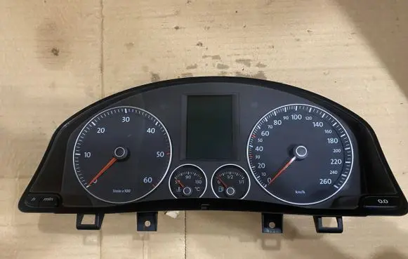 Volkswagen Eos Speedometer (instrument cluster) 1Q0920874A V0002000 02417070777020342