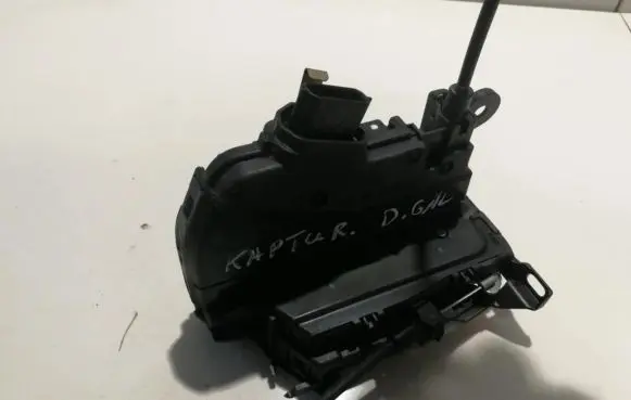 Renault Captur Rear door lock 825007607R 40727225