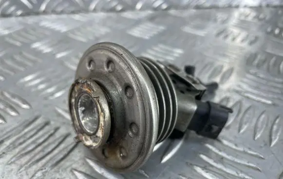 Jaguar XE AdBlue injector FX23189E3AA