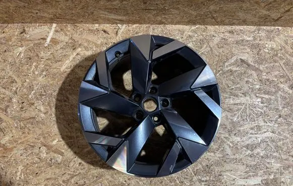 R19 alloy rim