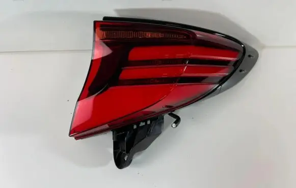 Toyota C-HR I Rear/tail lights 81550F4130