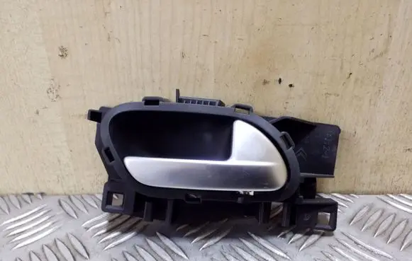 Peugeot 208 Rear door interior handle 9660525380 9685950277