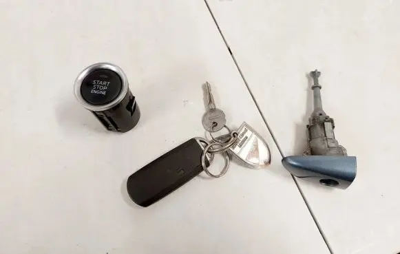 Mazda 6 Ignition key/card 