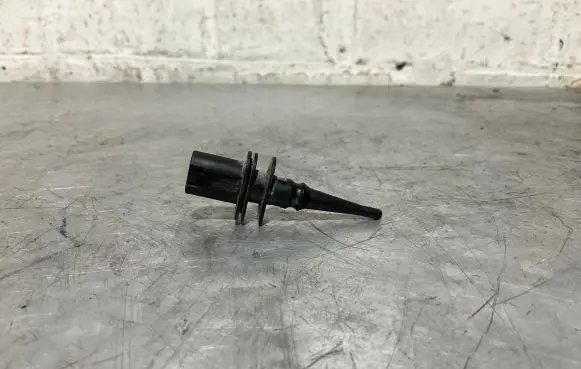 BMW 5 E60 E61 Outside/exterior temperature sensor 