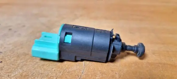 Citroen C4 Grand Picasso Brake pedal sensor switch 9665602380 95835T02