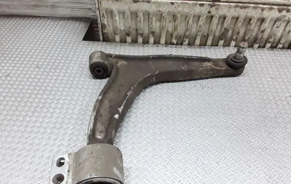 Opel Vectra C Front lower control arm/wishbone
